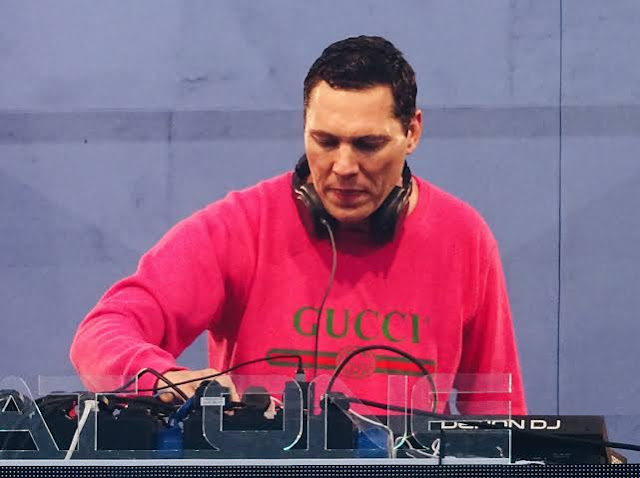 Among the best Djs in the world today is Tiësto.