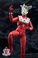 S.H Figuarts Ultraman Leo 13