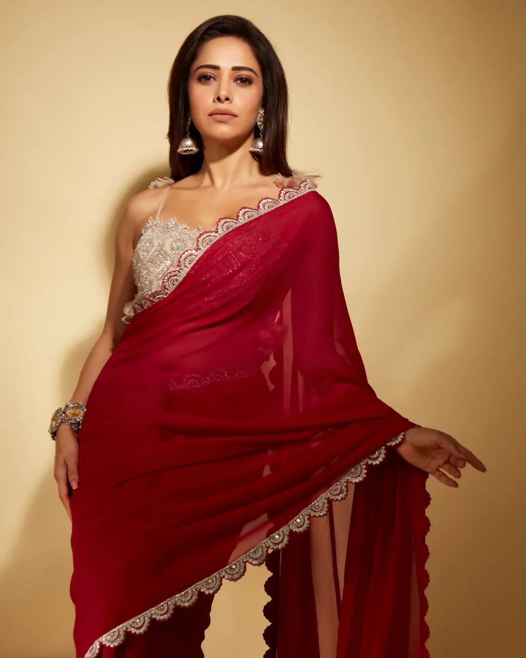 How to Choose the Perfect Saree for Your Body Type: A Guide to Flattering Styles