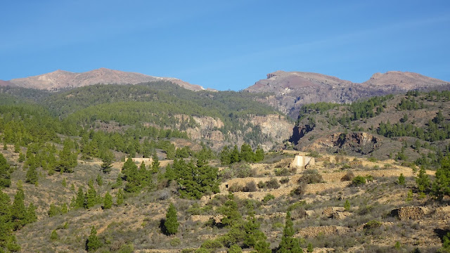 Looking towards Giuajara and Pasajiron in the National Park Tenerife