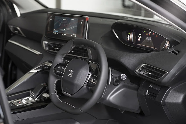 Interior new peugeot 3008 facelift 2021