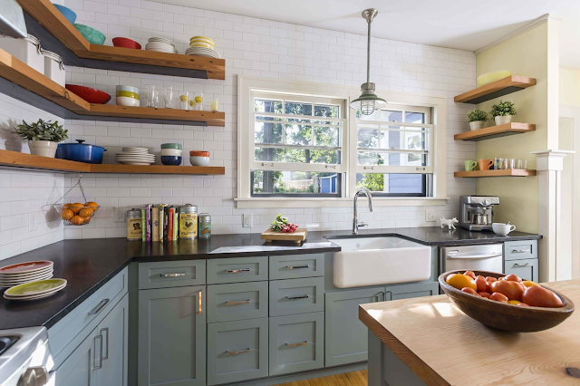 Open Shelving in the Kitchen: Pros and Cons