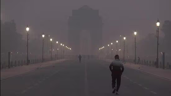 Season's first: Delhi's base temperature in single digits