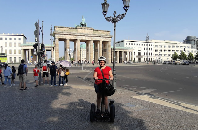 Berlim: o que ver e fazer hoje no antigo trajeto do muro de Berlim? Portão de Brandemburgo