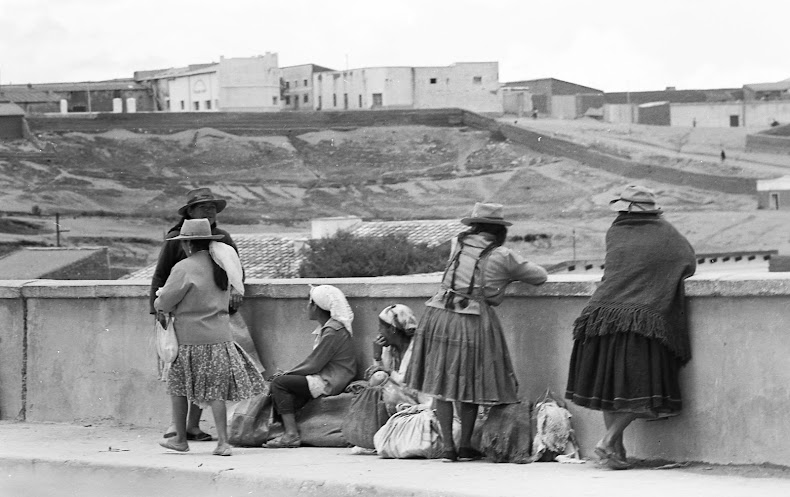 1970 Collas en el puente entre La Quiaca y Villazón