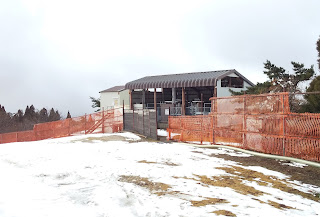 箱館山スキー場の造雪機の写真です