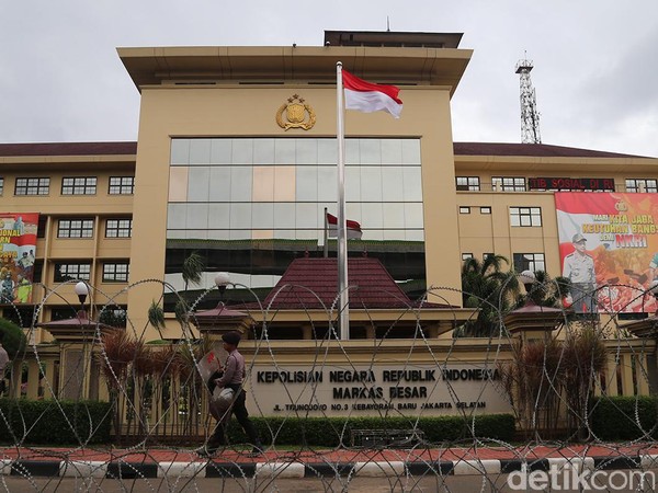 Kapolda Banten Diadukan ke Propam Buntut Polisi Banting Mahasiswa