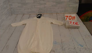中古品　ベビー服　７０ｃｍ　ホワイト　長袖カバーオール　１１０円
