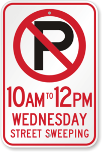 لافتة في امريكا تعني ممنوع إيقاف السيارة يوم الأربعاء من الساعة 10 صباحاً الي 12 ظهراً