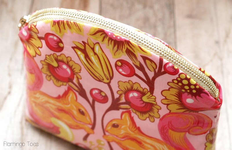 Colourful Makeup Bag Tutorial + Pattern