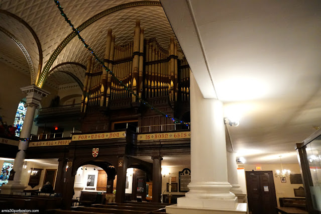 Órgano de la Catedral de la Santísima Trinidad en Quebec