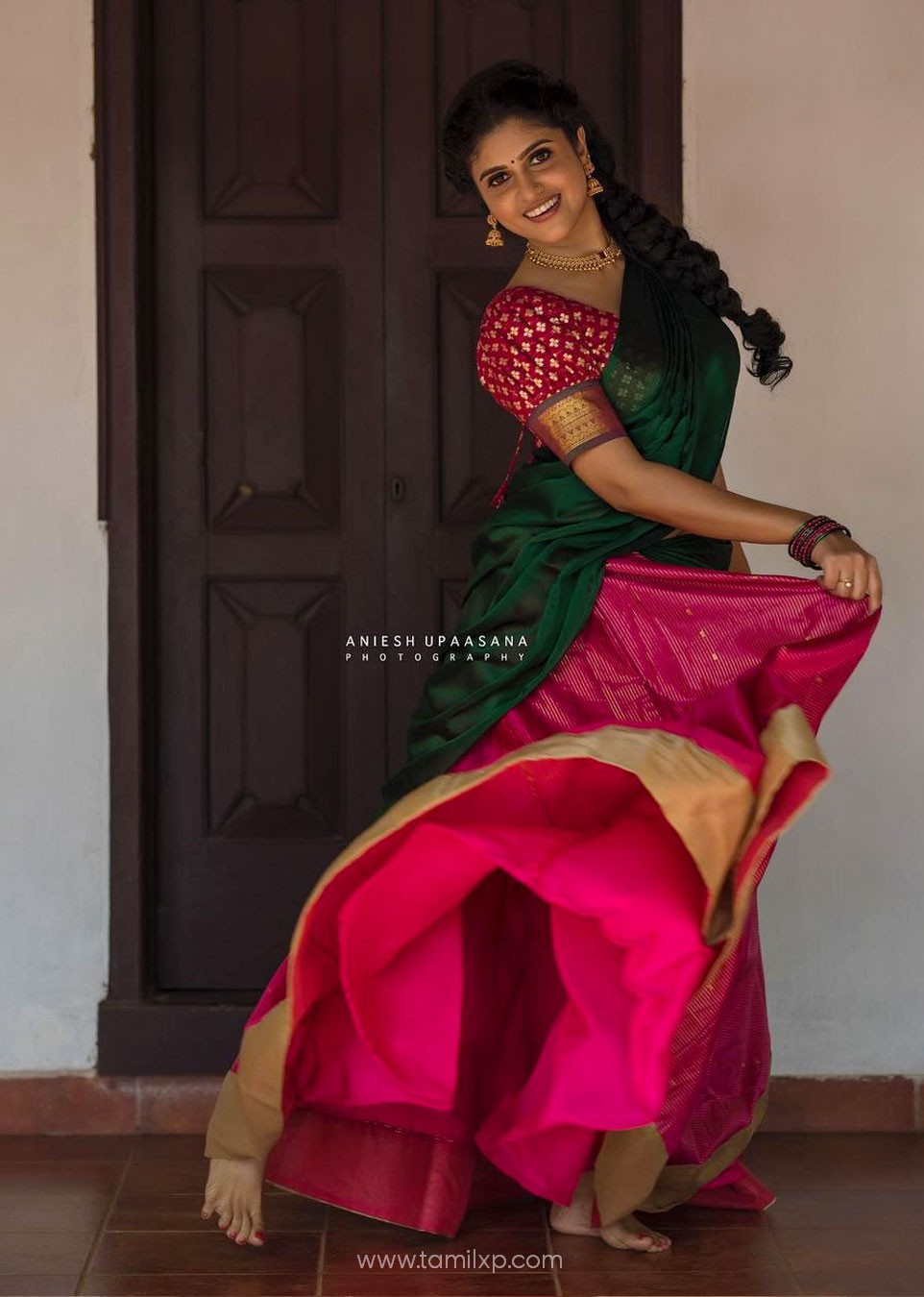 Actress Rasna Pavithran in half saree photoshoot