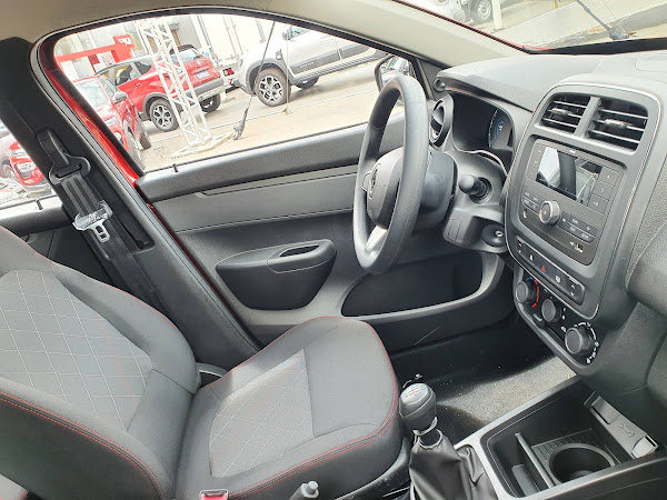 Renault Kwid Zen 2023 - interior