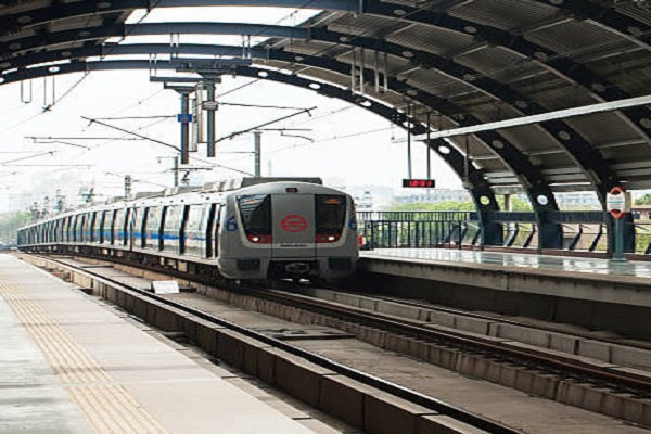 Services-disrupted-Delhi-Metro