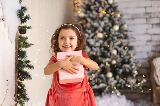 best-unique-christmas-gift-guide-for-little-girl
