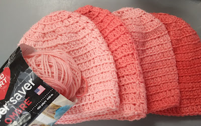 Susana Neiger charity crochet: Hats in variegated peach color