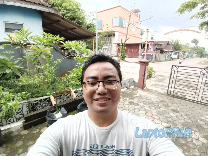 Hasil Foto Kamera Depan Xiaomi Redmi Pad