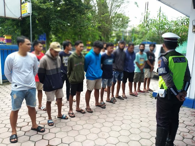 Polisi Bubarkan Balap Liar dan Amankan 12 Orang 