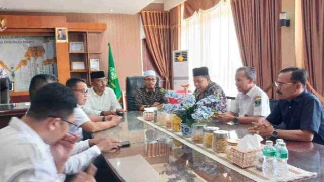 DPRD Sumbar Tinjau Persiapan UPT Asrama Haji Embarkasi Padang Jelang Keberangkatan Jamaah Haji, Irsyad Syafar Sebut Ada Peningkatan 