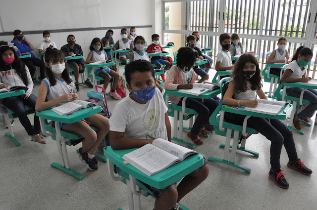 Educação: Prefeitura de Barreiras retoma aulas 100% presenciais na rede municipal de ensino . 