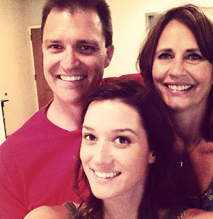 Jade Roper clicking selfie with her parents