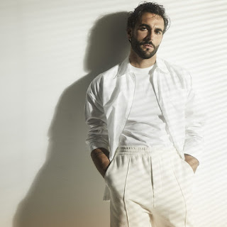 Marco Mengoni - CAMBIA UN UOMO - midi karaoke