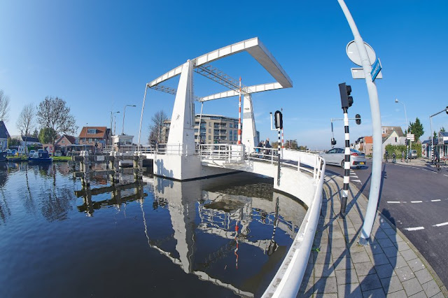 www.jetjesdag.nl | Nicolaas/S fotografie | Lisse staat bol | De brug naar de Lisserbroek| Een bekend uitzicht voor heel veel automobilisten