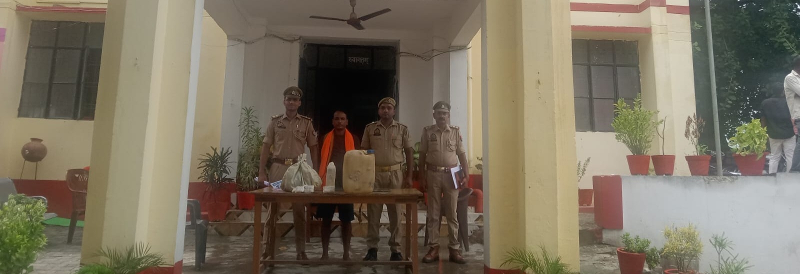 News:अबैध अपमिश्रित नाजायज देशी शराब के साथ 01 नफर अभियुक्त गिरफ्तार