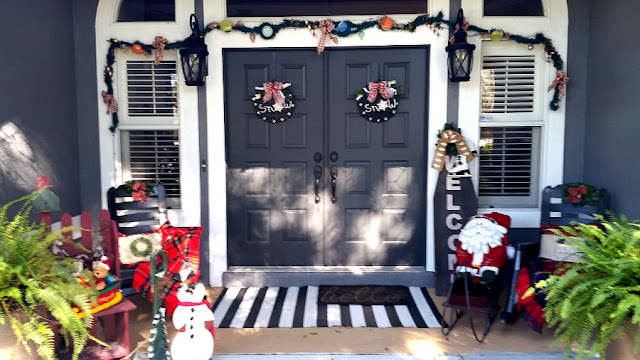 Christmas Wreaths. Share NOW.#Christmasdecor, #wreaths #Christmas #eclecticredbarn