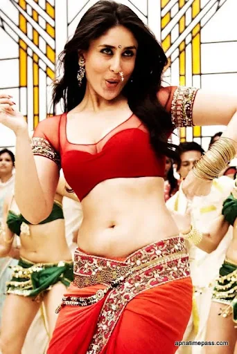 Kareena Kapoor navel hot photos