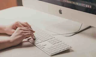 كيفية النسخ واللصق في الماك بوك