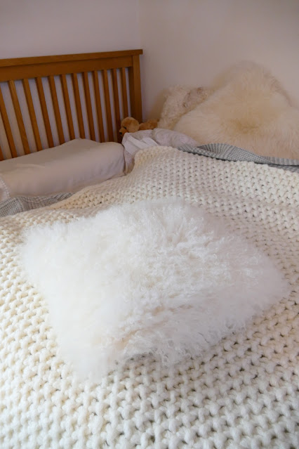 nordvek review, nordvek pillows, Mongolian Sheepskin Curly Hair Cushion review, Spanish sheepskin curly hair cushion, nordvek reviews, nordvek shop, nordvek etsy