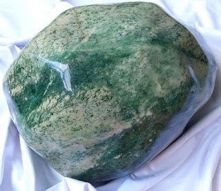 Bahan Batu Biseki Giok Jadite Jade Type A Natural Berat 22kg Full Daging