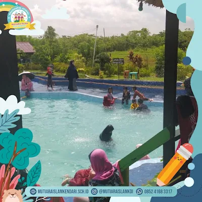 Penerimaan Raport Siswa Sambil Rekreasi Ke Permandian di Kendari