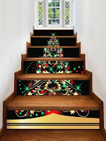 Escalones decorados para Navidad con papel pintado