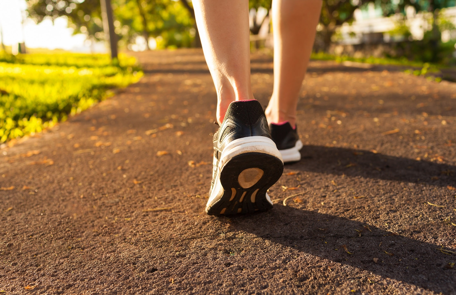 Como escolher exercício físico para ajudar na postura durante o trabalho?