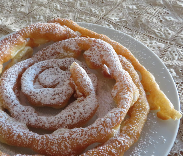 Amish Funnel Cakes
