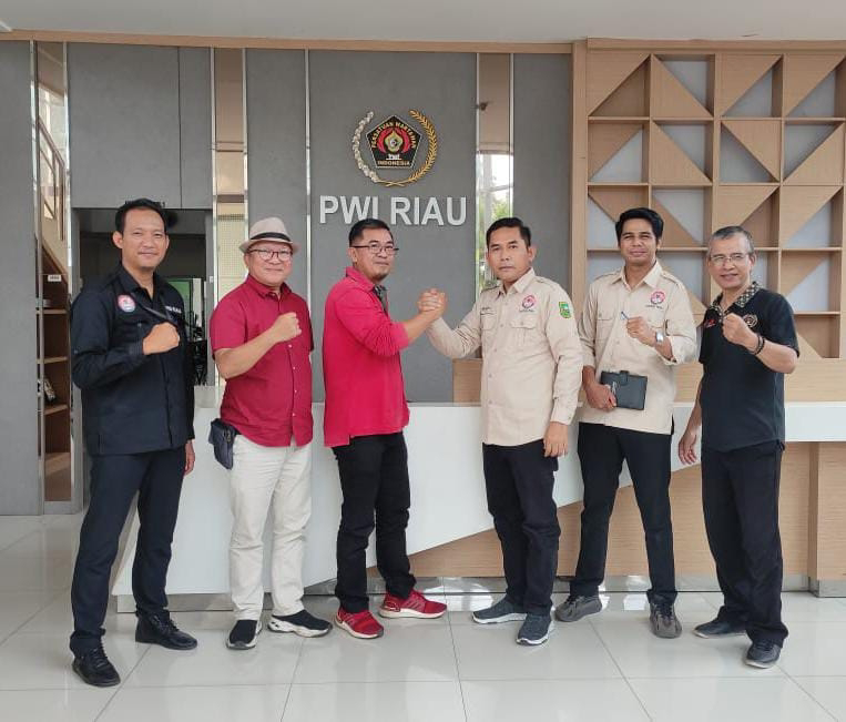 Dalam Rangka Penguatan Kelembagaan, Komisioner KPID Kunjungan Silaturahmi ke PWI Riau