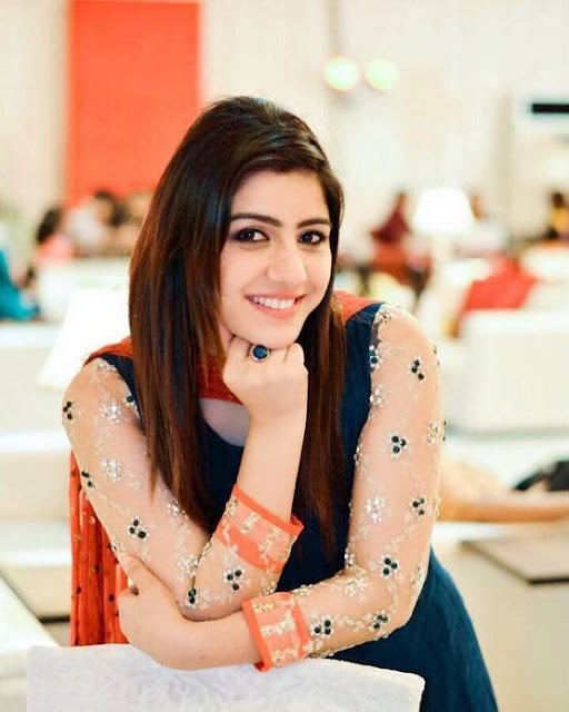 Shajia Niazi Host – Biography, Age, Husband, Daughter, Tv Shows
