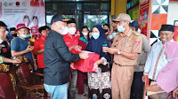 Vaksinasi Covid-19 Membludak, Mukhlis Siapkan Doorprize