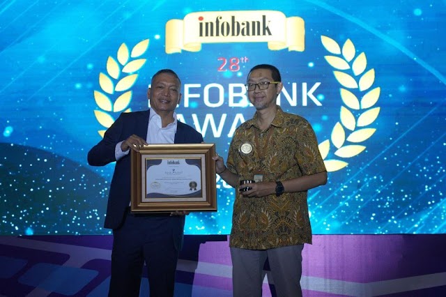 Bank Kalsel Raih “Golden Trophy” Di Ajang 28th Infobank Banking Appreciation 2023
