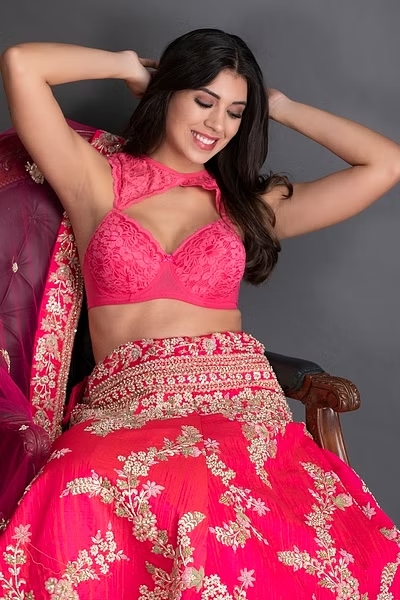 Saree Style Revolution: Why Bralettes are the Perfect Pairing