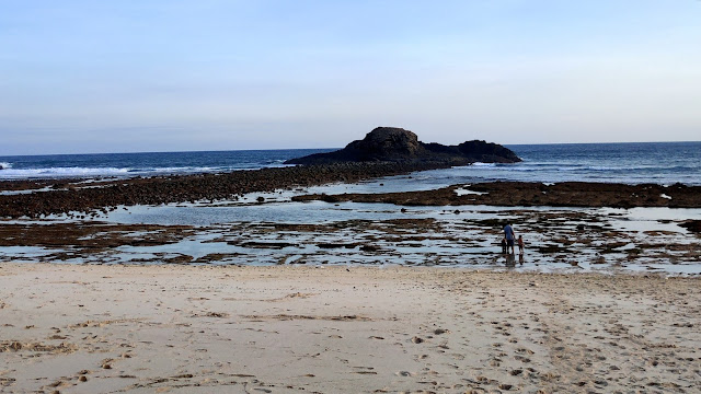 Pantai Seger Kuta Lombok Air Lautnya Surut