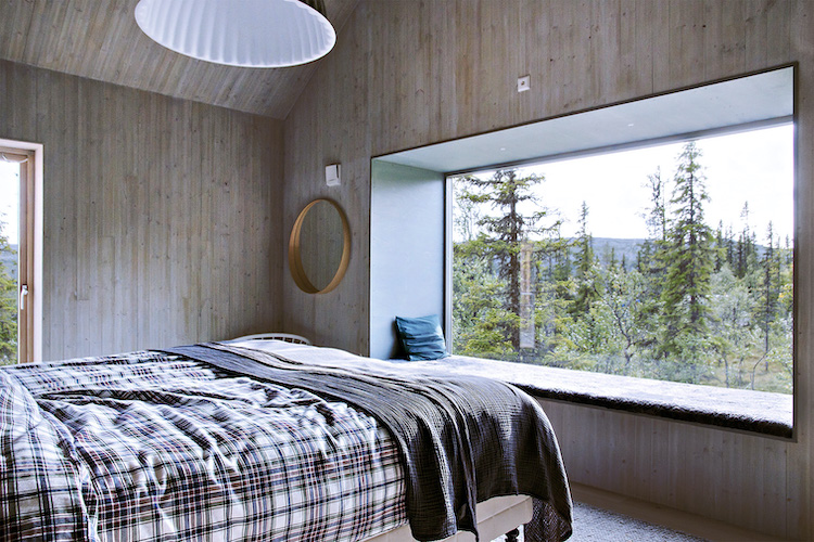 A Contemporary Swedish Ski Chalet With a Wonderful Window Seat!