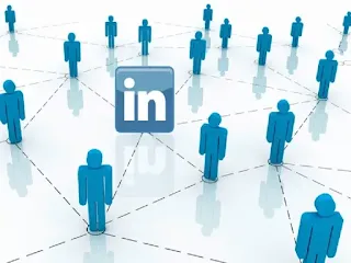 يلعب موقع LinkedIn دوراً جوهرياً في توسيع دائرة العلاقات المهنية