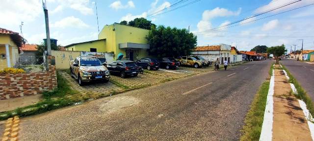 Polícia cumpre mandado de prisão contra suspeito de assalto a posto em Caraúbas do Piauí