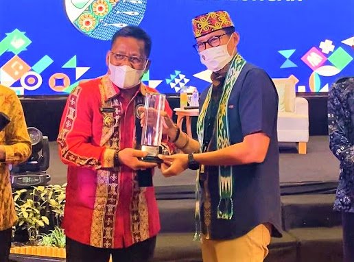 Aminullah Terima Langsung Anugerah Menparekraf RI; KaTa Kreatif Indonesia 2021