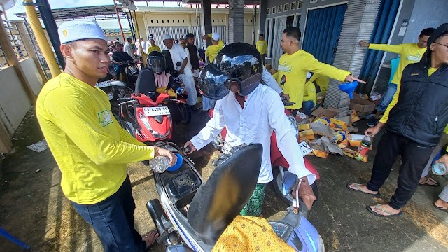 Paman Birin dan Acil Odah Sediakan Warung Gratis hingga BBM Gratis untuk Jamaah Haul Kalampayan 