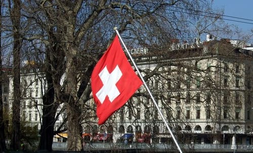 Swiss army bans WhatsApp from providing local services