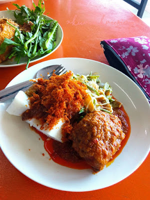 lontong kering medan selera taman cempaka johor bahru